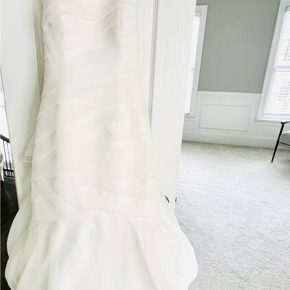 Ivory wedding dress